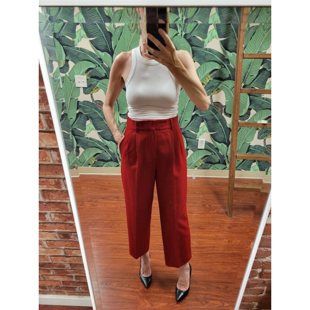 NWOT Zara Red Cropped Pant